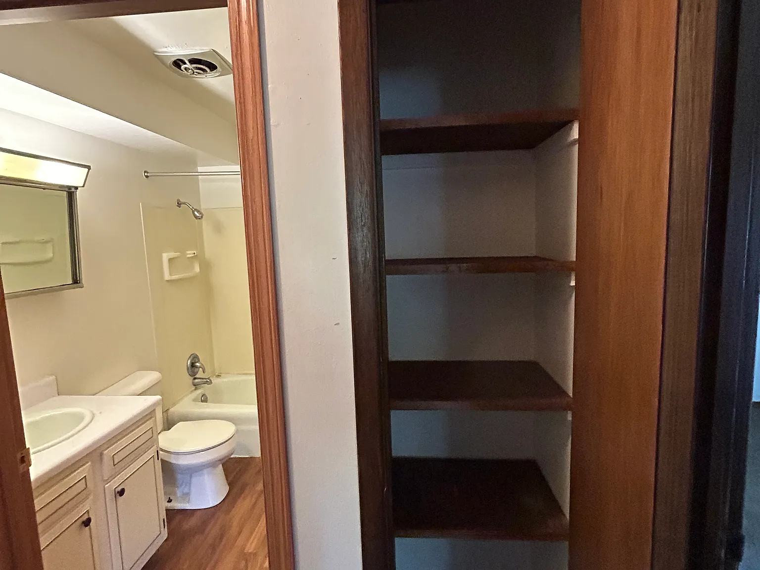 2 bed, $925 — Photo 3