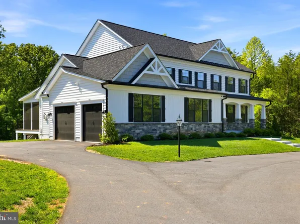 301 Kingdom Dr, Fredericksburg, VA 22406