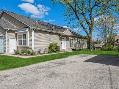 419 E Jackson St, Woodstock, IL, 60098