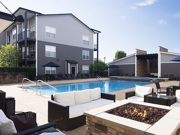 4th image of 777 Worthington Woods Blvd Ste 301