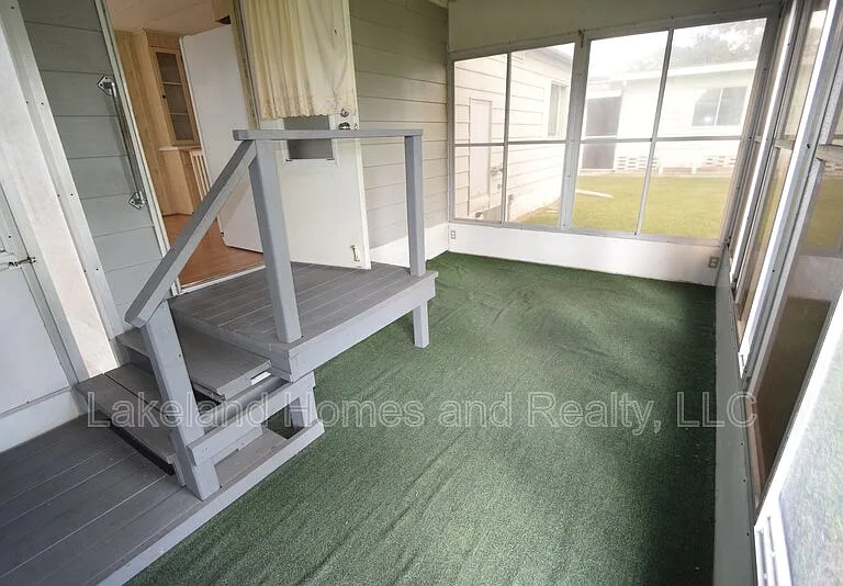 1567 Longbow Dr — Photo 6