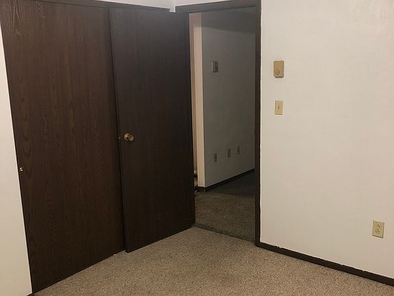 5th image of 681 Grove Ln #681