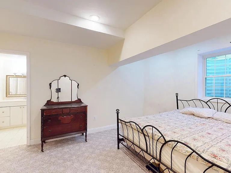 9710 Middleton Ridge Rd #BASEMENT — Photo 10