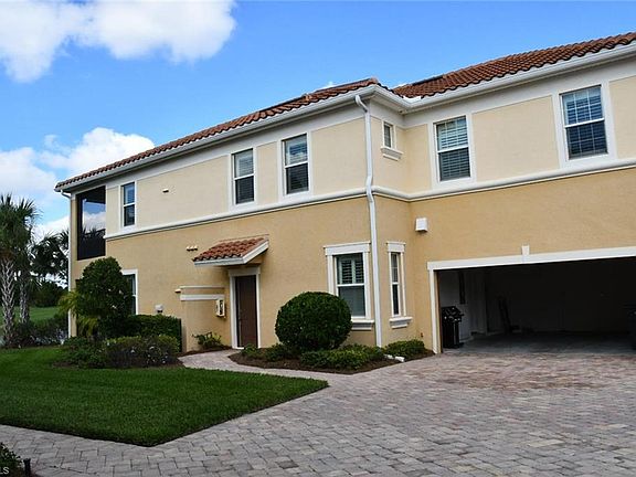 2nd image of 10271 Glastonbury Cir #101
