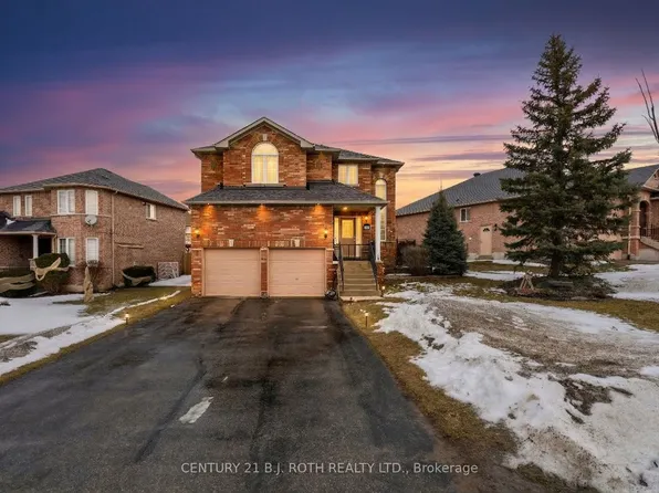 32 Prince Of Wales Dr, Barrie, ON L4N 0T2