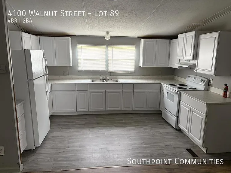4100 Walnut St #89 — Photo 3
