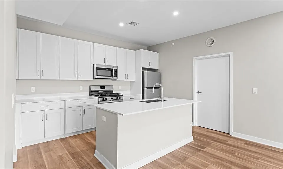 475 Communipaw Ave #409