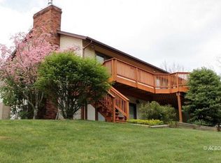 493 N Longview Hts, Athens, OH 45701