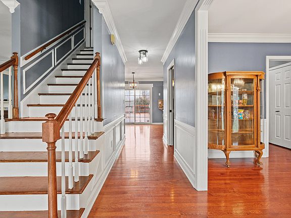 5th image of 3508 Hillvale Rd