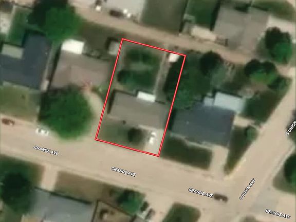 2nd image of 1005 Grande Ave