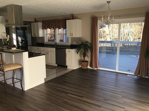 4th image of 5449 Sir Lancelot Ln