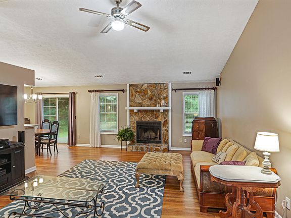 2nd image of 1405 River Landing Way