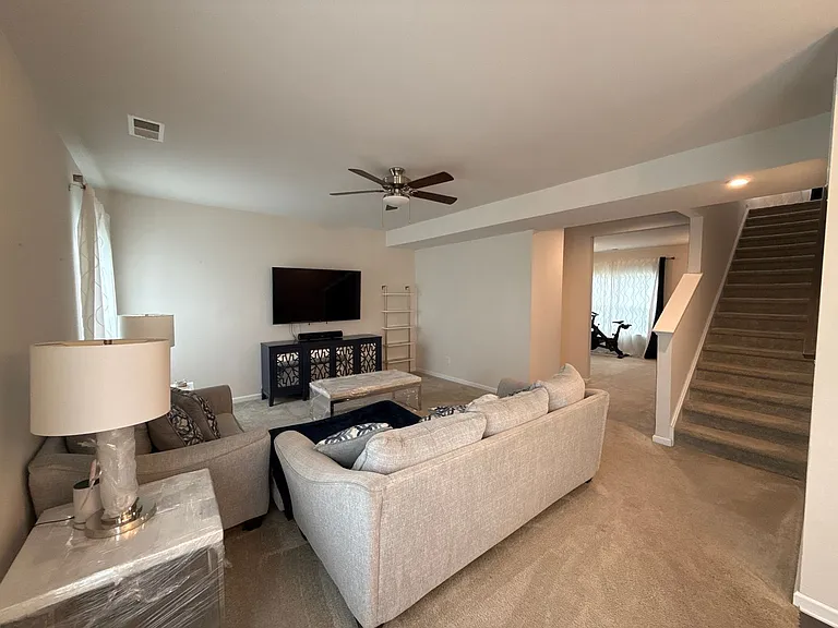 1524 Scarbrough Cir SW — Photo 9