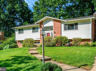 5508 Callander Dr, Springfield, VA 22151