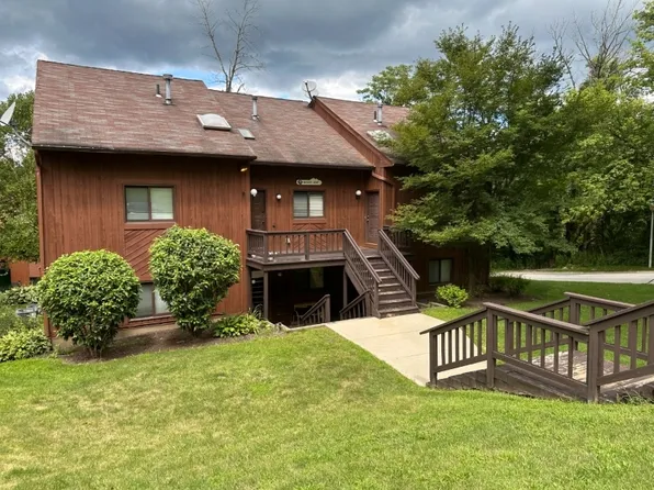 9 Sugar Loaf Ct #3, Vernon Twp., NJ 07462