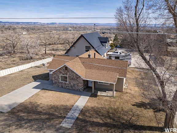 3rd image of 785 S Fairgrounds Rd