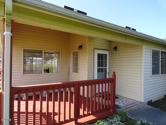 5th image of 1929 NW Admiralty Cir