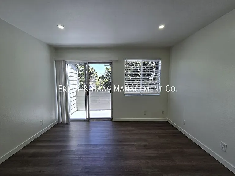 6673 Hammond Ave #G — Photo 6