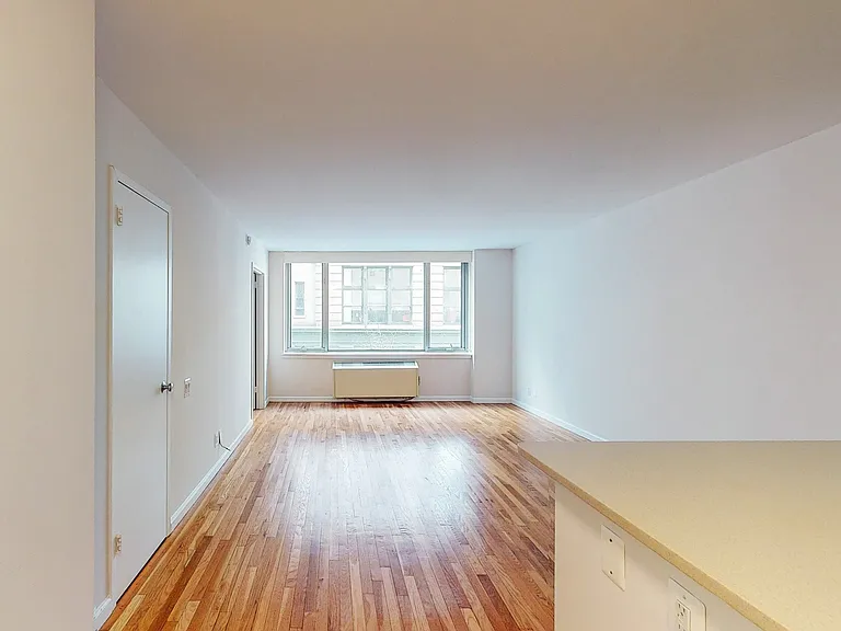 21 Chelsea — Photo 19