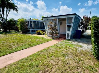1747 NE 169th St, Miami, FL 33162