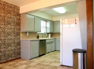 1215 Taurus Dr, Edmond, OK 73003