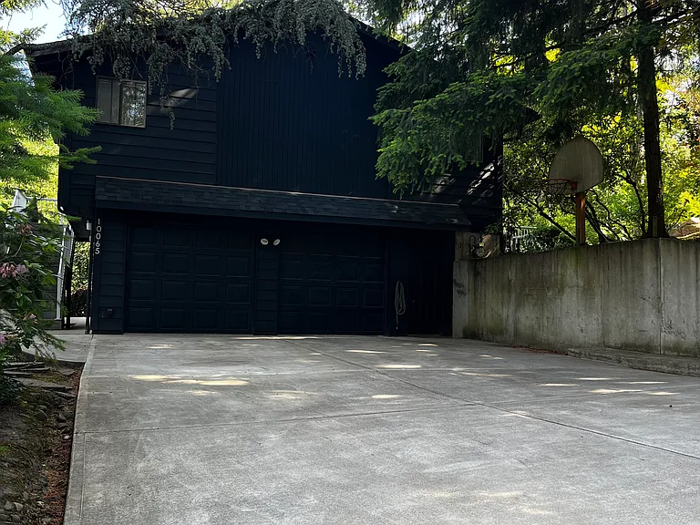 10065 NW Ash St — Photo 3