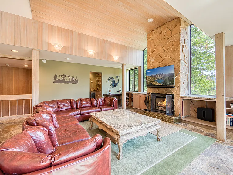 1574 Cortina Ct — Photo 4