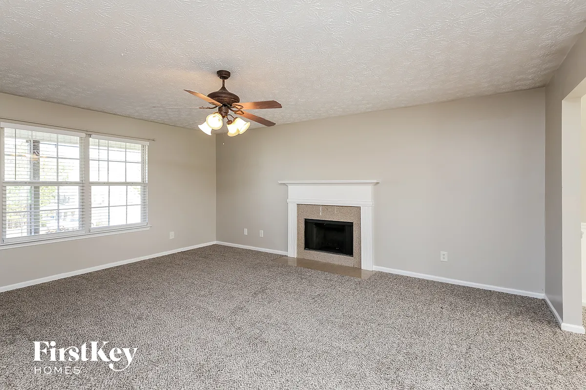 Building Photo - 4501 Waterman Dr