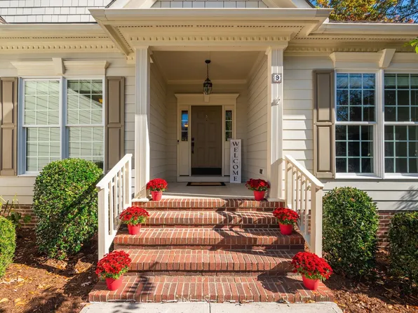 9 Trillium Ct, Durham, NC 27712