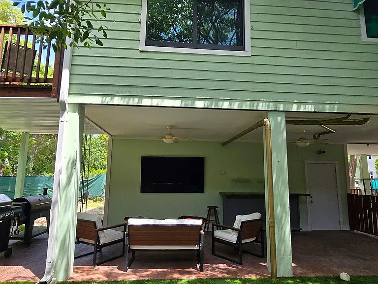 410 Coconut Dr — Photo 15