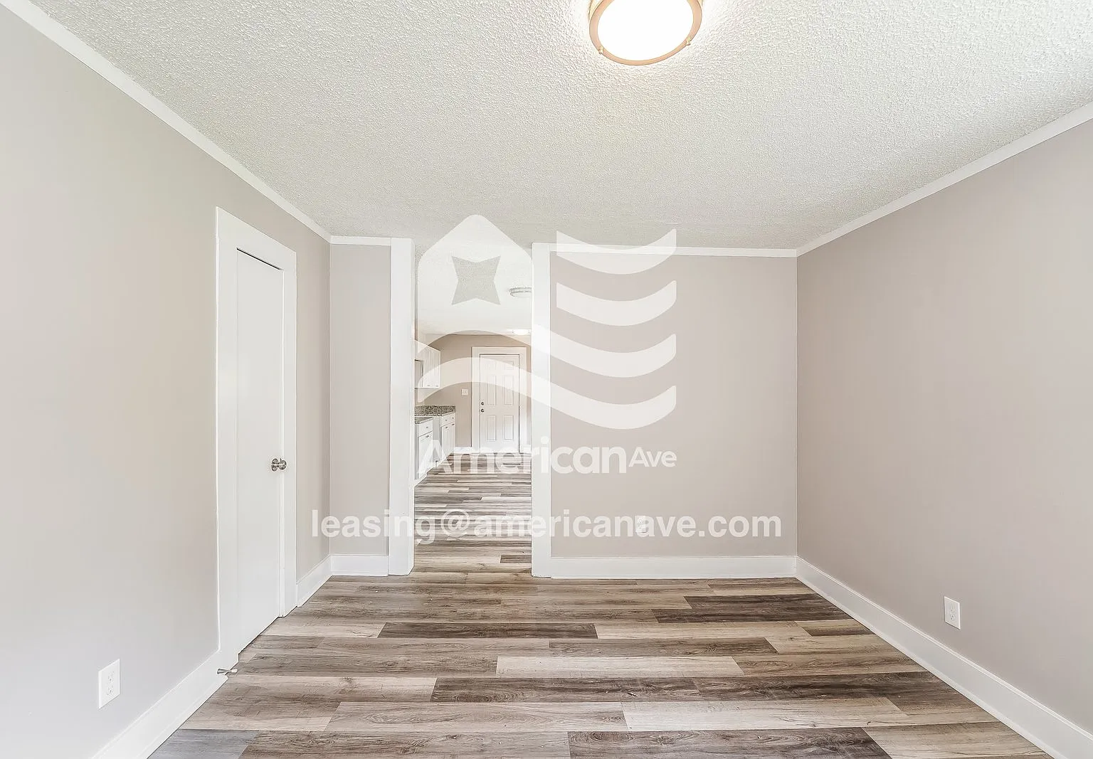 3 bed, 1.0 bath, 960 sqft, $1,382 — Photo 4