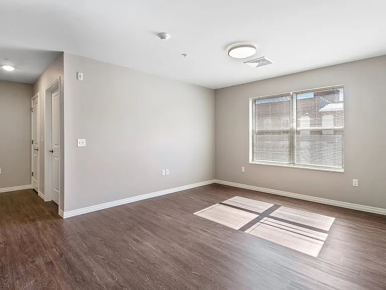 Barley Square Apartments — Photo 13