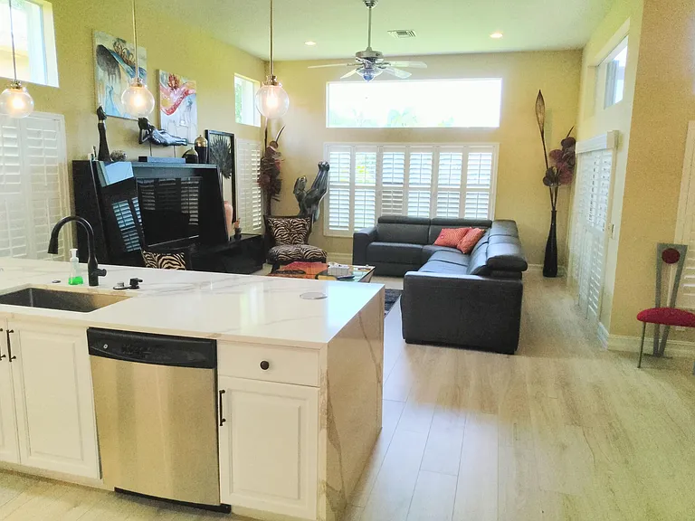 10680 Richfield Way — Photo 7
