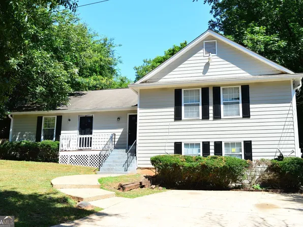 3250 College St, College Park, GA 30337