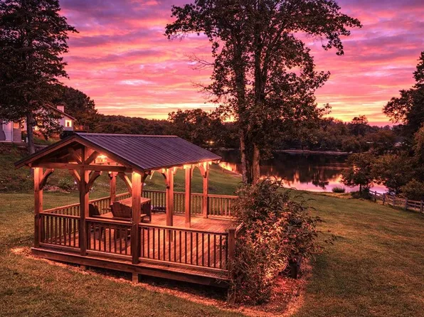 27 Twinbrook Dr, Blairsville, GA 30512