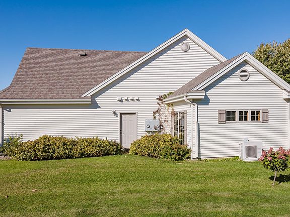 4th image of 816 Whitetail Ln