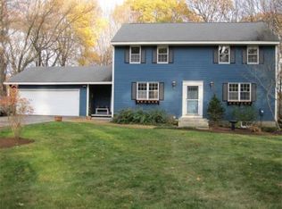 11 Thayer Heights Rd, Hopkinton, MA 01748