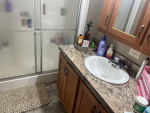 4th image of 4453 Birchwood Dr