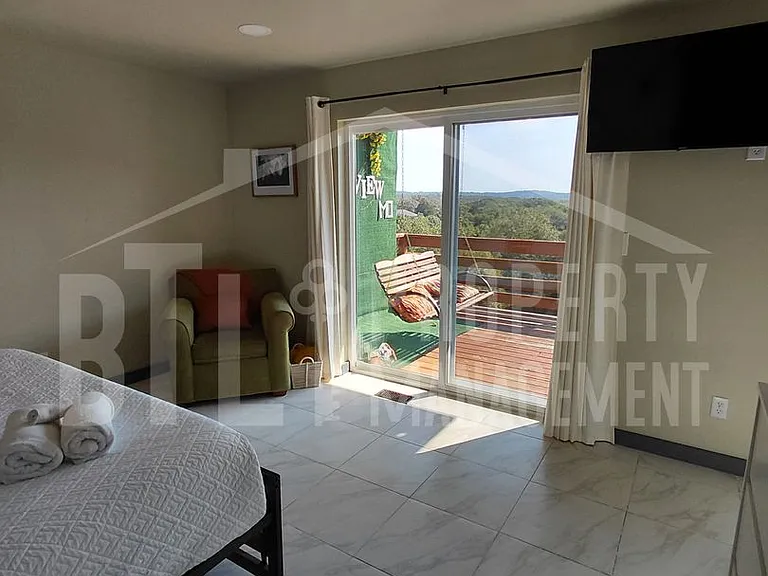 510 Chisholm Trl — Photo 9