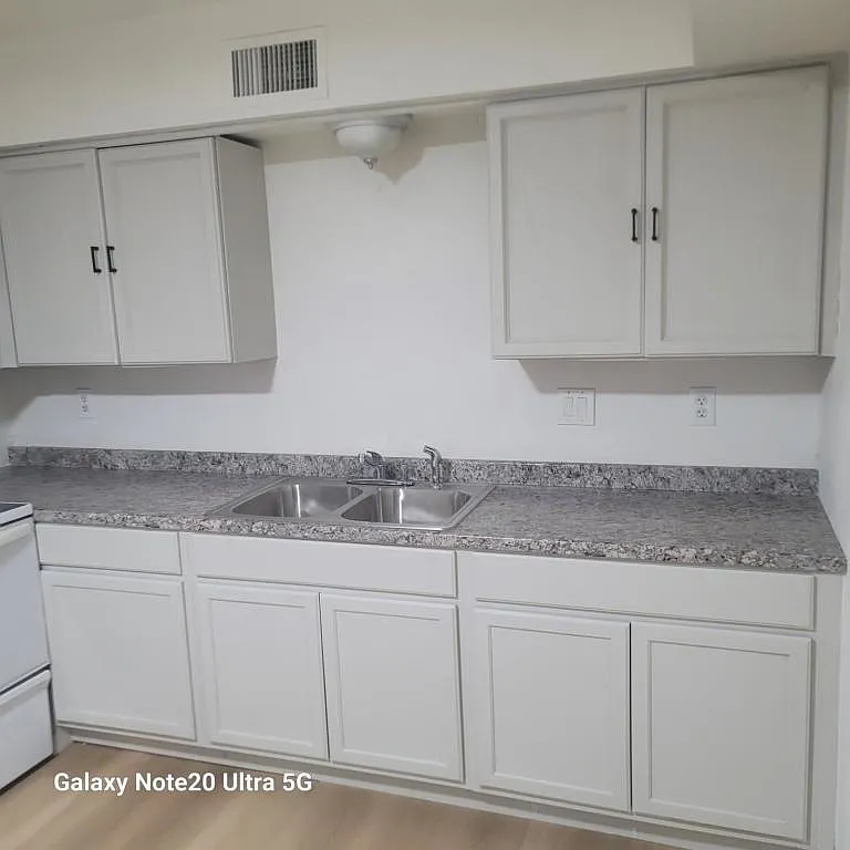 9221 W Gary Rd — Photo 3