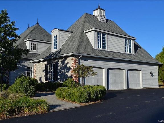 3rd image of 4 Rockridge Cir