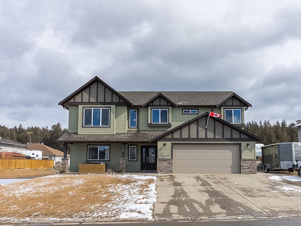 1st image of 425 Aralia Pl