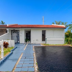 9451 SW 5th Ln, Miami, FL, 33174