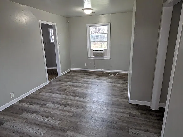 2407 NW Lindy Ave — Photo 4