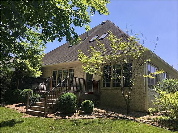 2nd image of 3304 E Nottinghill Cir