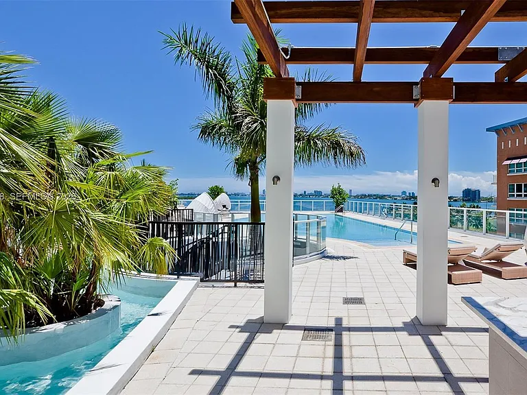 2020 N Bayshore Dr #3303 — Photo 46