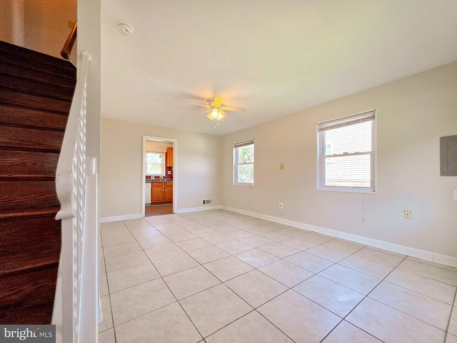 2 bed, 896 sqft, $2,350 — Photo 4