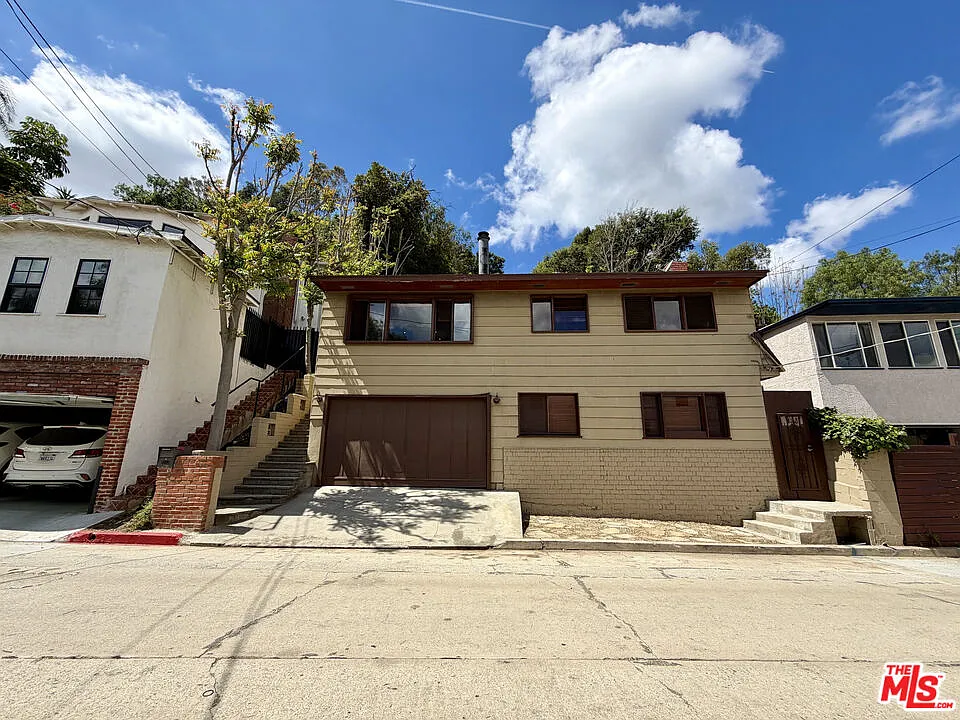 3 bed, 2.0 bath, 1535 sqft, $5,300 — Photo 1