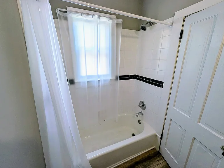 72 Maria Ave — Photo 19
