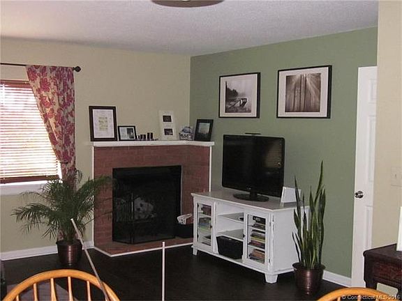 4th image of 205 Monticello Dr